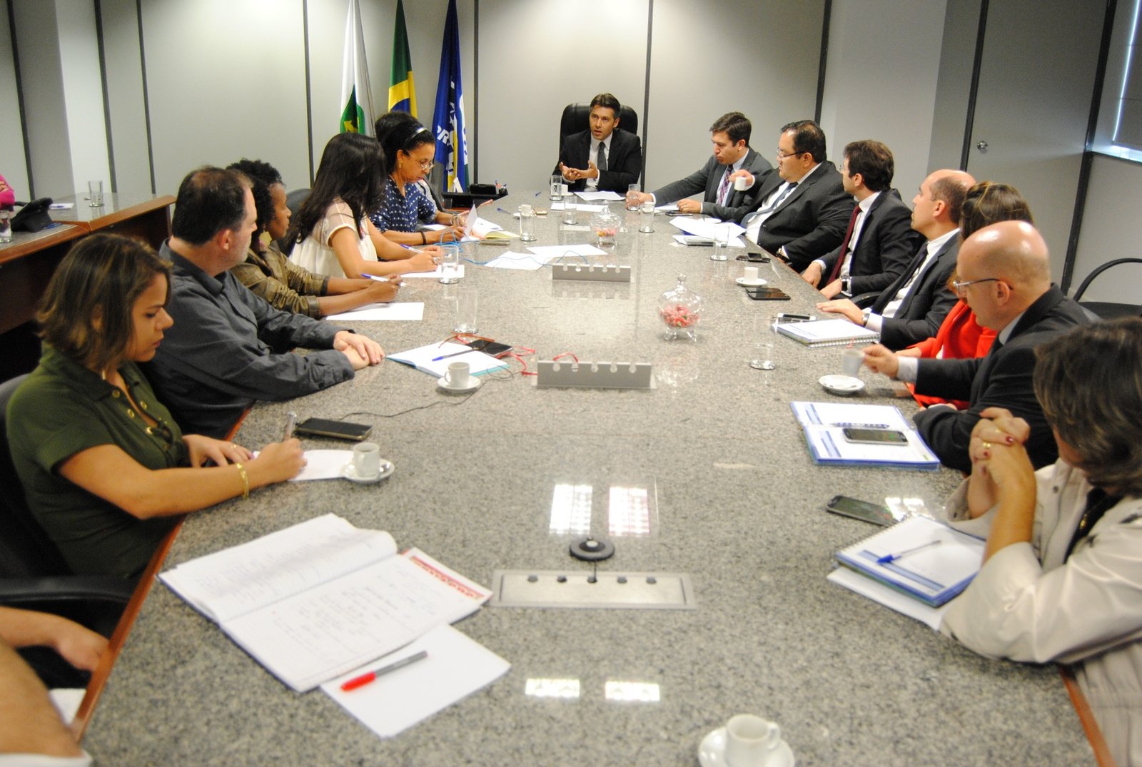 Reunião desta quinta, 21, foi a continuação das discussões iniciadas na audiência realizada em 12 de julho (clique para ampliar)